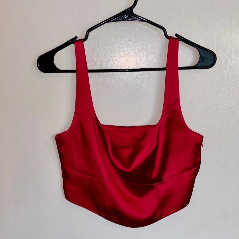 Gianni Bini Red Satin Crop Top Sleeveless Going Out Party Top